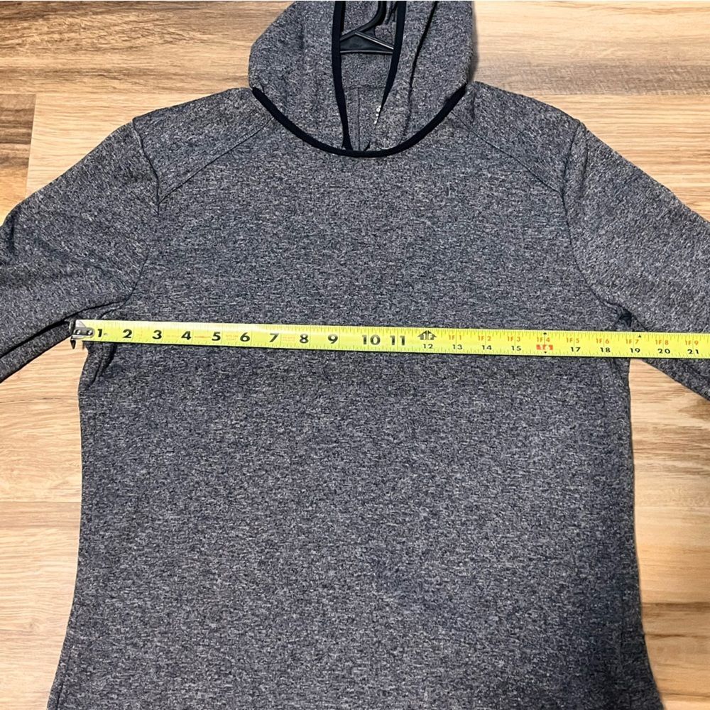 Adidas women’s Climalite Hoodie size Large - Picture 10 of 13